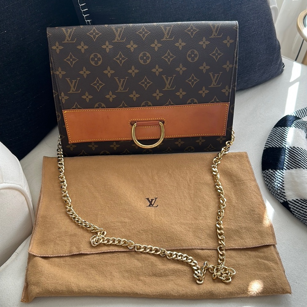 AUTHENTIC LV CLUTCH/ CONVERTIBLE SHOULDER BAG